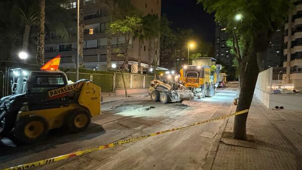 Benidorm acomete actuaciones de asfaltado en varias calles para mejorar la seguridad vial 