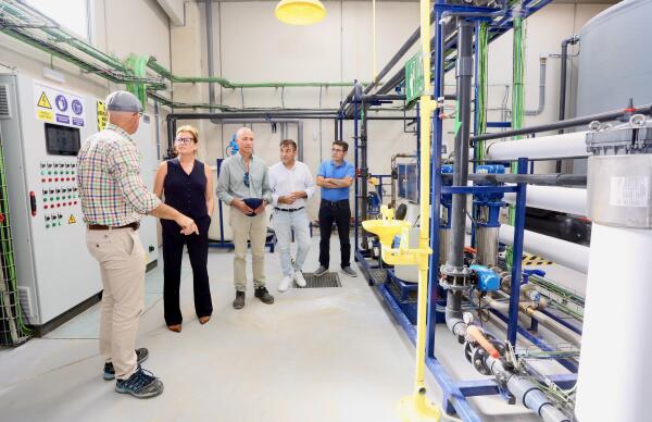 La Diputación estudiará nuevas actuaciones para ampliar la disponibilidad y potabilidad del agua en Relleu 