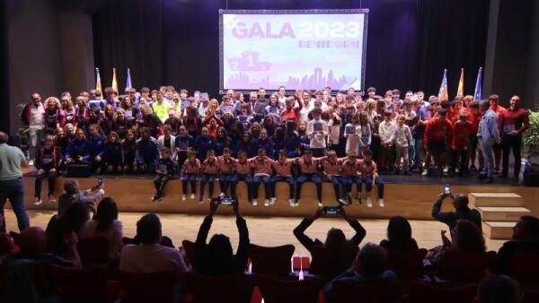 Benidorm homenajea a sus deportistas locales en la IX Gala del Deporte