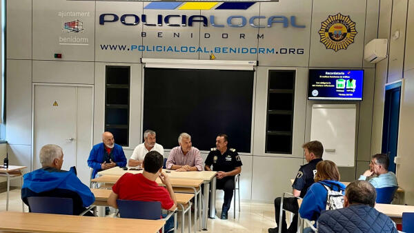 Presentación de la nueva Jefatura de Protección Civil de Benidorm 