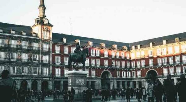 La posibilidad de viajar entre provincias despierta la 'madrile&ntilde;ofobia'