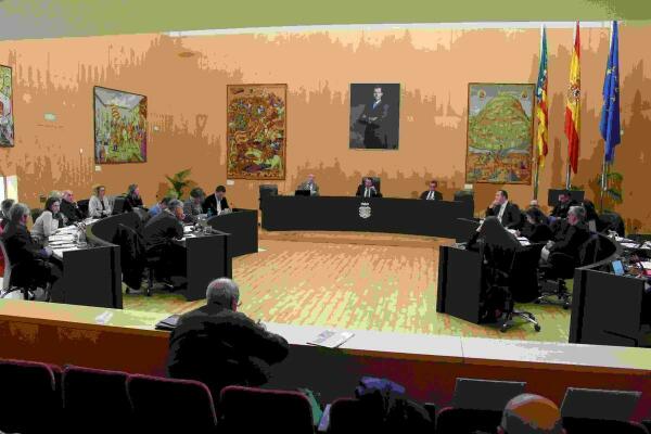 Benidorm &middot; El pleno aprueba inicialmente la modificaci&oacute;n del Pol&iacute;gono Industrial, que viabiliza los nuevos accesos