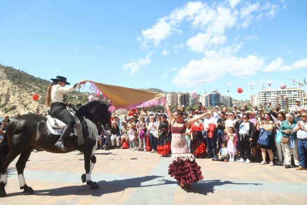 Feria de Abril en La Cala de Finestrat con m&uacute;sica, baile, sevillanas y concurso de tapas el fin de semana del 2 y 3 de mayo