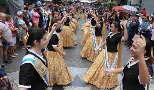 Benidorm · Productos tradicionales y artesanales en la ‘Fira del 9 d’octubre’ de la Comissió de Festes Majors Patronals