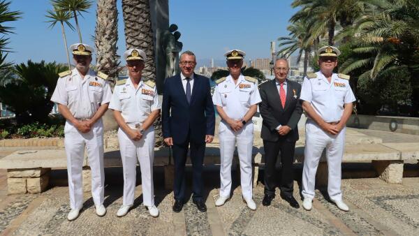 Benidorm rinde homenaje a los Caídos en la Mar y al Arma Submarina en el aniversario de la batalla de Santiago de Cuba 