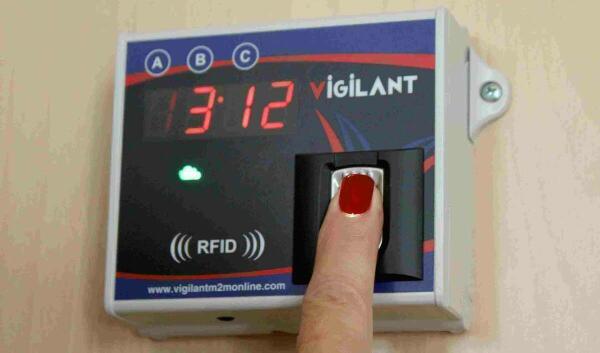 Benidorm &middot; La Mesa General aprueba el reglamento de control horario y de presencia de los trabajadores municipales 