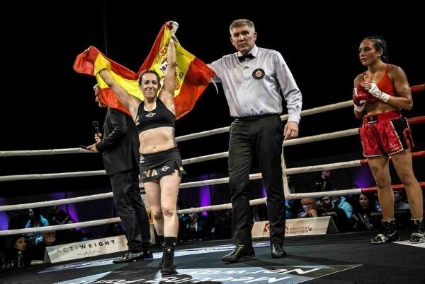 Eva Naranjo derrota por KO t&eacute;cnico a Angelique Hern&aacute;ndez en Noruega 
