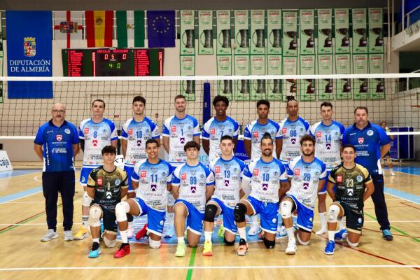 El Servigroup Benidorm cierra su pretemporada en Almería ante Unicaja (3-0)