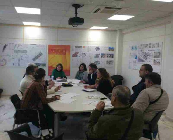 Altea &middot; Se constituye la Mesa de trabajo del Plan de Acci&oacute;n Comercial