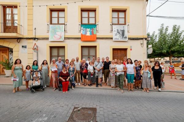 Hasta el próximo 30 de septiembre puede visitarse en l’Alfàs del Pi la exposición ‘Balconades’  