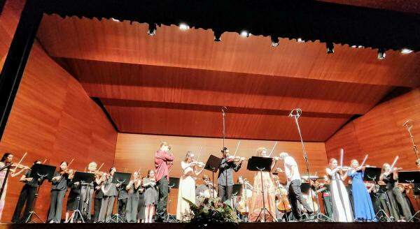 50 jóvenes músicos de 23 países actuaron en l’Auditori de La Nucía 