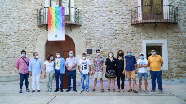 La Vila Joiosa conmemora el D&iacute;a Internacional del Orgullo LGTBI celebrando su diversidad