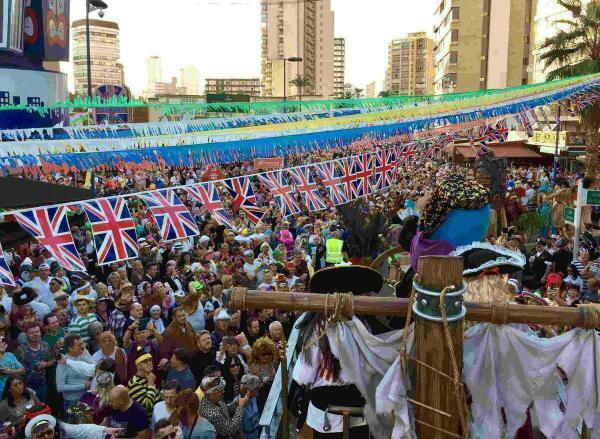 Benidorm espera m&aacute;s de 35.000 brit&aacute;nicos para celebrar el Fancy Dress