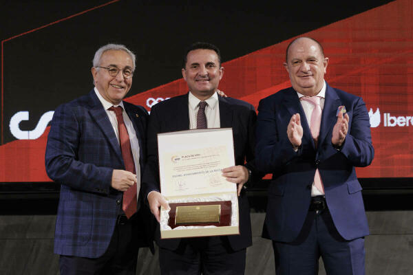 La Nucía recibe la “Placa de Oro” de la Federación Española de Patinaje