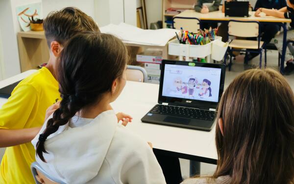 FINESTRAT CONMEMORA EL “DÍA INTERNACIONAL DE LA MUJER Y LA NIÑA EN LA CIENCIA” CON UN SCAPE ROOM EN LOS COLES PARA VISIBILIZAR LA APORTACIÓN DE MUJERES CIENTÍFICAS A LA HISTORIA DE LA HUMANIDAD