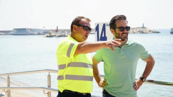 El Ayuntamiento de la Vila Joiosa reabre el acceso 14 a la playa Centro tras recuperar la zona de arena afectada por el temporal 