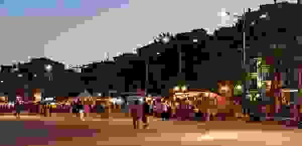 La artesan&iacute;a vuelve a ser la protagonista en la playa Centro de la Vila Joiosa 