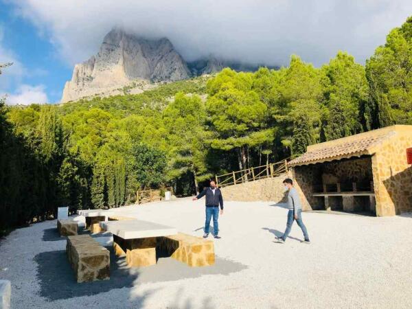 EL ALCALDE, JUANFRAN PÉREZ LLORCA, VISITÓ EL ÁREA TRAS FINALIZAR LAS RECIENTES OBRAS DE ADECUACIÓN