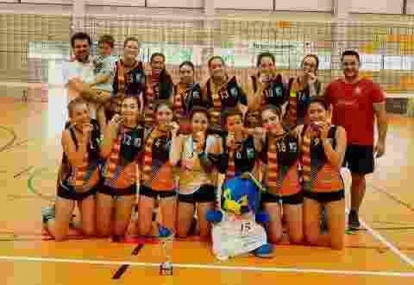 Las juveniles del Club Voleibol Finestrat se proclaman campeonas de toda la Comunidad Valenciana