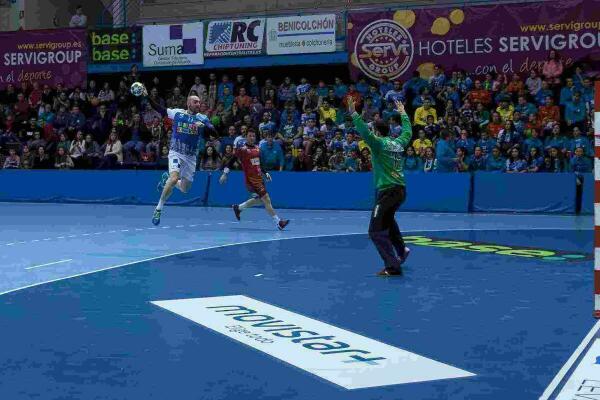 Previa BM Benidorm &middot; A por los puntos en la pista del Bada Huesca