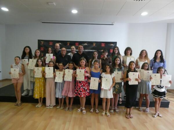 Las alumnas de Danza reciben los diplomas de la “Royal Academy of Dance”