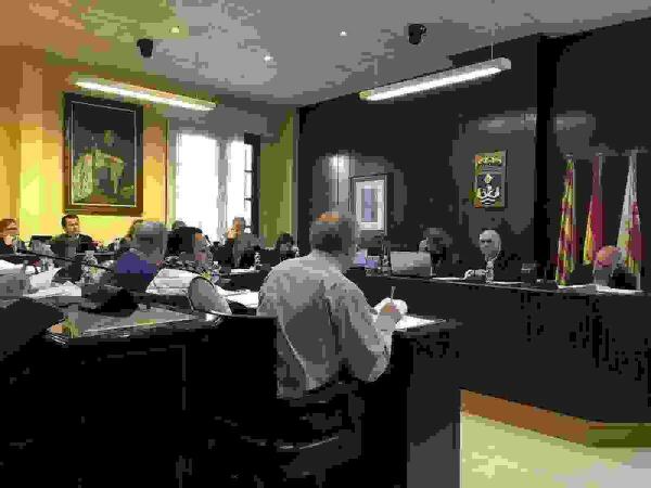 El Ayuntamiento de la Vila ha ejecutado el 95% de las iniciativas aprobadas por el Pleno 