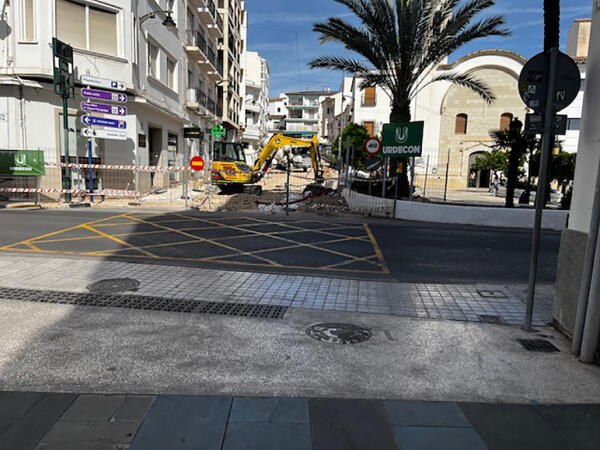 Las obras de Pont de Moncau se extienden a  la N-332 a la altura de &lsquo;Quatre Cantons&rsquo; 