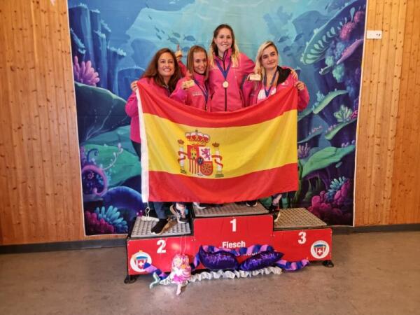 Triunfo absoluto de las sirenas de Aqua Natura Benidorm en el podio de la Olimpiada Mundial de Sirenas