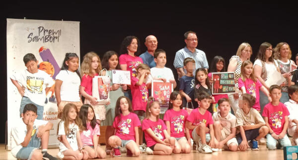 La clase de 2ºA del Cole Sant Rafael gana el Premi Sambori autonómico con “Per un mosset de no res”