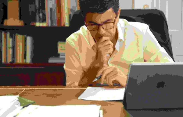 Maz&oacute;n convocar&aacute; de forma urgente al sector tur&iacute;stico tras la cuarentena impuesta en el Reino Unido.