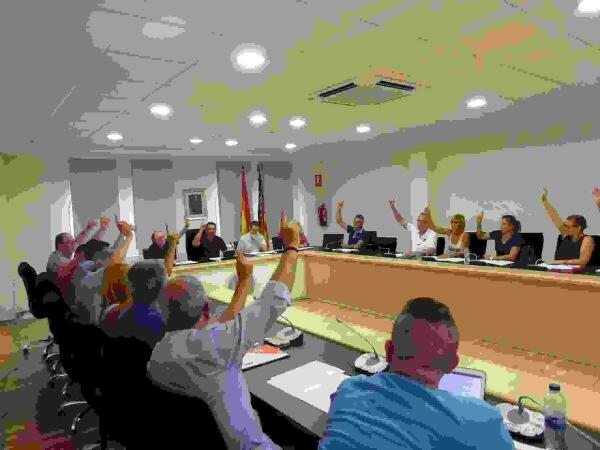 El pleno aprueba el inicio del Plan de Igualdad del Ayuntamiento de La Nuc&iacute;a  