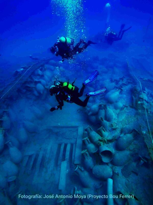 Las visitas p&uacute;blicas al pecio Bou Ferrer, protagonistas de la promoci&oacute;n de la Vila Joiosa en Fitur 
