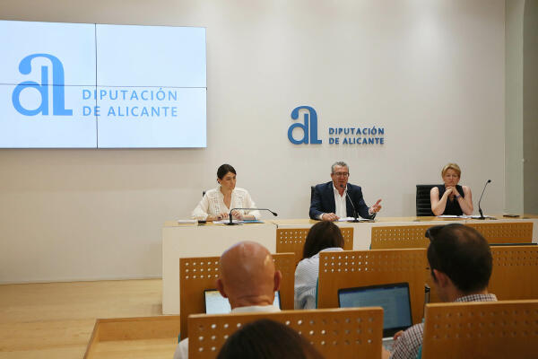 La Diputación reactivará una primera fase del Plan +Cerca con 6,1 millones de euros para ayudar a los municipios por la “asfixia del Gobierno de Sánchez”