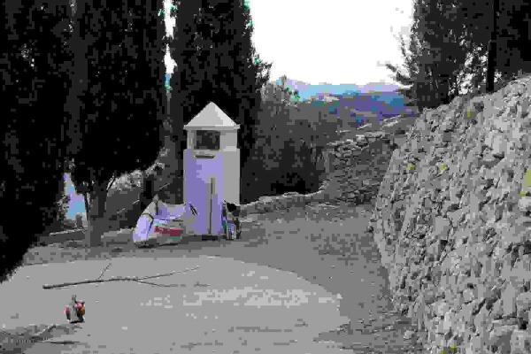 Callosa // Servicios Técnicos acondiciona la zona del Calvari de cara a los actos de Semana Santa