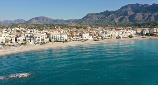Altea aprueba y aplica el Plan de Seguridad y Salvamento en las playas