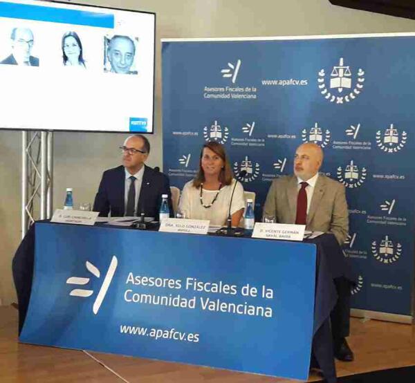 La edil de Hacienda inaugura las Jornadas Tributarias Anuales que APAFCV celebra en Altea 