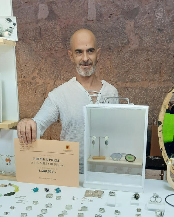 Luis Rama se hace con el primer premio de la Mostra d’Artesania 2024