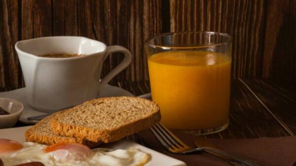 El desayuno perfecto para tomar a diario que ignoramos en España y tiene fama de insano