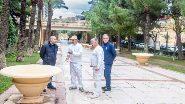 Benidorm restaura el mobiliario urbano y ornamentaci&oacute;n de Poniente, Levante y sus parques 