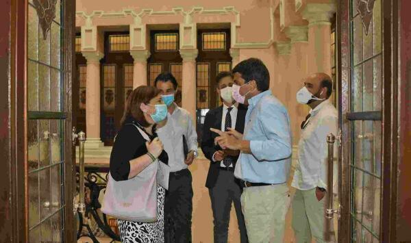 Carlos Maz&oacute;n e Isabel Bonig abordan la recuperaci&oacute;n de la provincia tras la crisis del coronavirus 