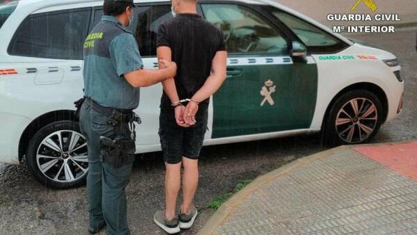 La Guardia Civil une fuerzas para combatir los robos en la Vega Baja 