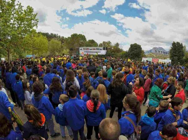 Callosa // Más de 2.000 scouts celebran Sant Jordi en las inmediaciones de Les Fonts d’Algar 