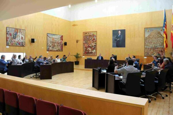 Benidorm celebró el último pleno de la legislatura 