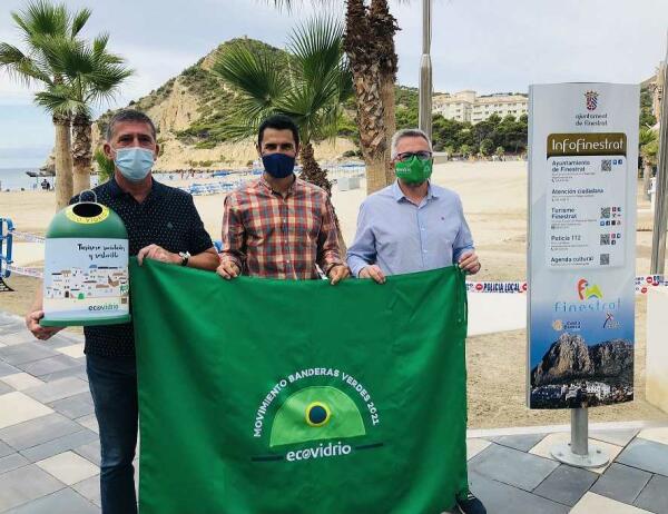 EL AYUNTAMIENTO DE FINESTRAT SE SUMA AL “MOVIMIENTO BANDERAS VERDES” PARA FOMENTAR LA RECOGIDA SELECTIVA DE ENVASES DE VIDRIO 