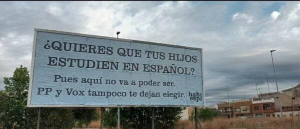 Amigos de Hablamos Español en Castellón han costeado 10 vallas en los accesos a la ciudad, para apoyar las mejoras que reclama la asociación en la nueva ley sobre lenguas de PP y VOX