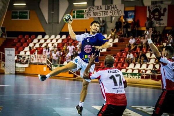 El BM Benidorm est&aacute; listo para el derbi de la Comunitat