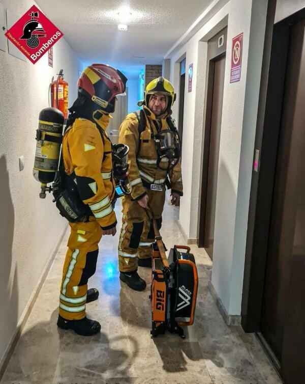 INCENDIO EN UN EDIFICIO DE GRAN ALTURA EN BENIDORM