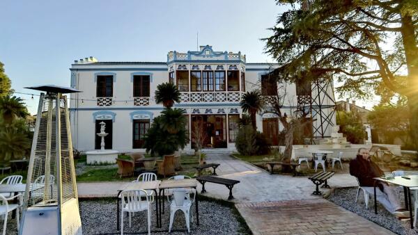 Restauran y reabren el palacete del pintor José Benlliure en Rocafort