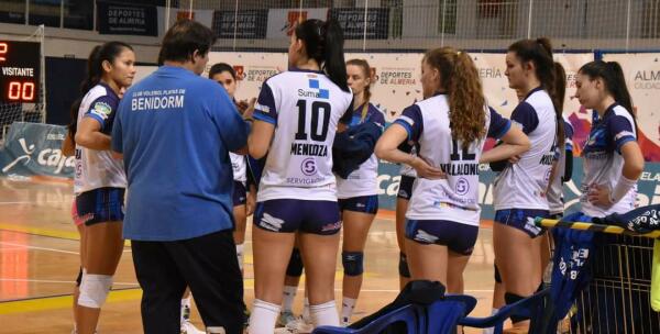 LAS CHICAS OPDENERGY BENIDORM SE TRAEN LOS PUNTOS DE ALMERÍA