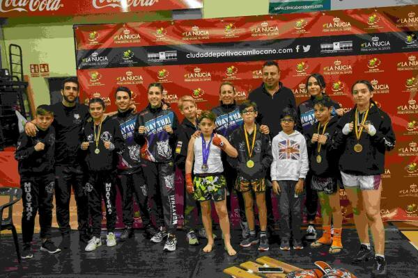 5 medallas nucieras en el Autonómico de Muaythai